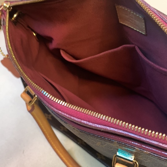 LOUIS VUITTON Pallas Monogram Bag - Picture 15 of 16